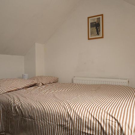Cozy Luton Lejlighed Chatham  Eksteriør billede
